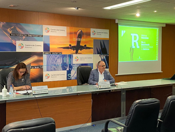 El Consell y la Cámara reparten 685.300 euros entre autónomos y micropymes